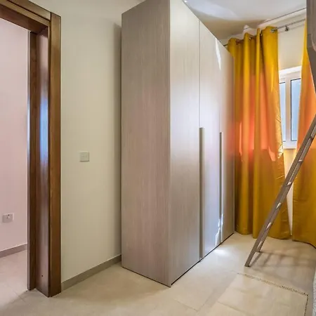 Апартаменты 2 Bedroom Penthouse